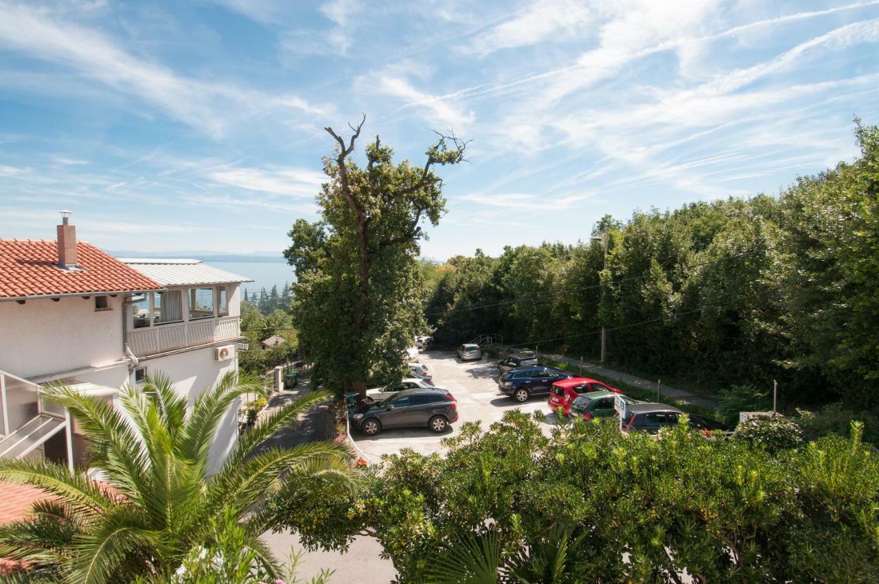 Salyna "Rooms Bela" Ичичи Экстерьер фото